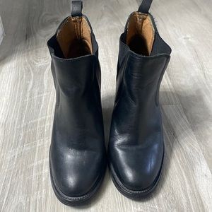 TopShop: Women black hi heel ankle boots